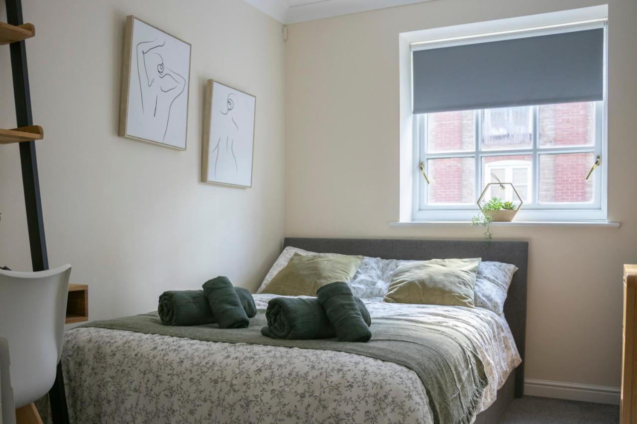 Lovely 3-Bedroom Apartment In Colchester Luaran gambar